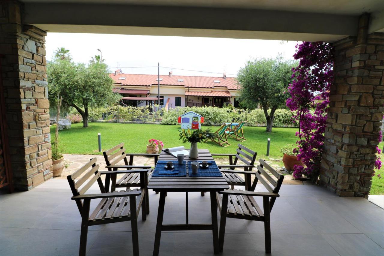 Villa Di Marinella Ашеа Екстер'єр фото