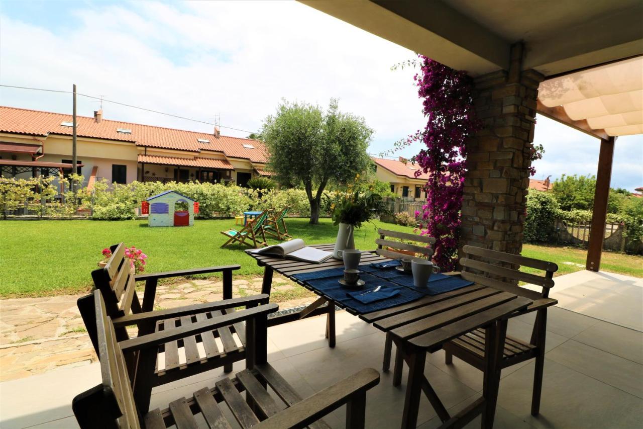 Villa Di Marinella Ашеа Екстер'єр фото