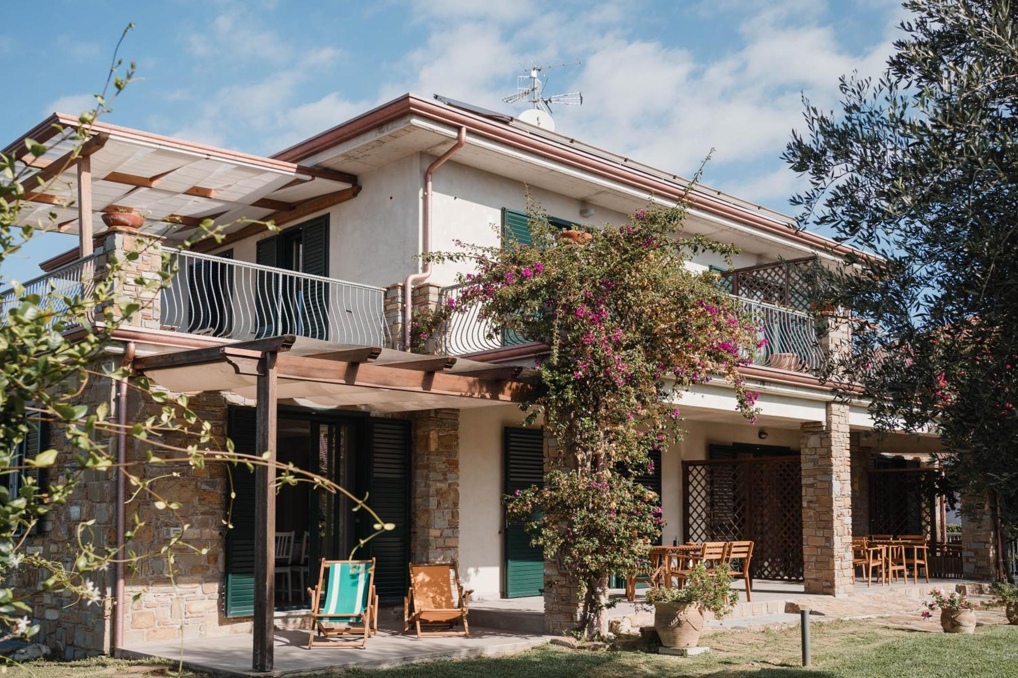 Villa Di Marinella Ашеа Екстер'єр фото